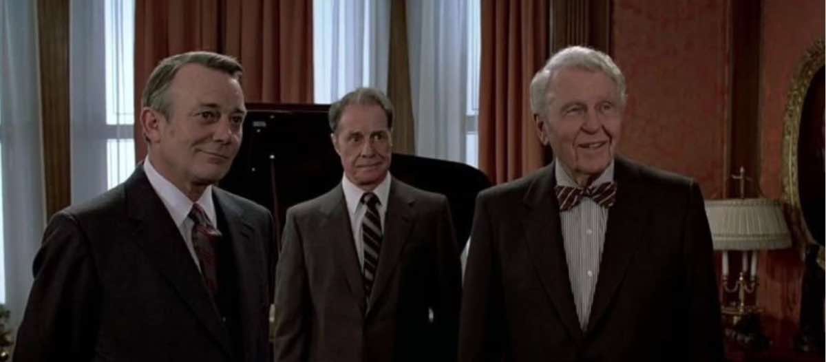 natale 2025 cambia i palinsesti di mediaset i migliori titoli da vedere sotto l8217albero