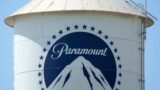 Paramount rilancia l’offerta per warner bros con un impegno da 40 miliardi