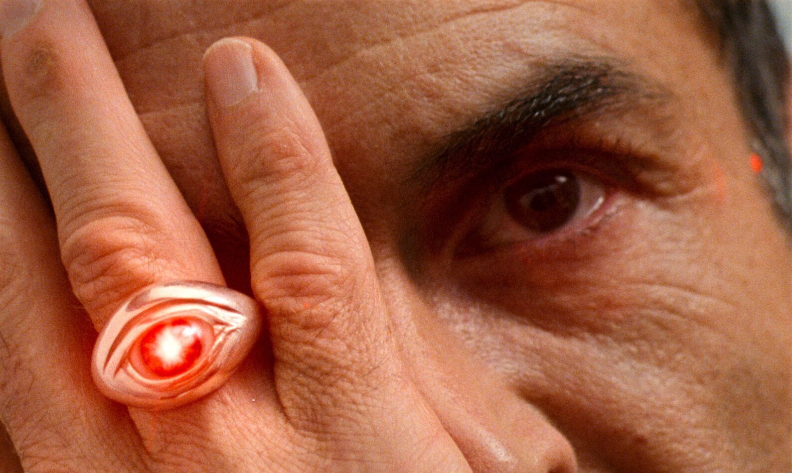 Riflessione in dead diamond recensione: un omaggio al genere stile james bond tra le gemme più rare Riflessione in dead diamond recensione: un omaggio al genere stile james bond tra le gemme più rare