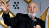 Shock a hollywood: rob reiner e la moglie trovati morti in casa in un caso di sospetto omicidio