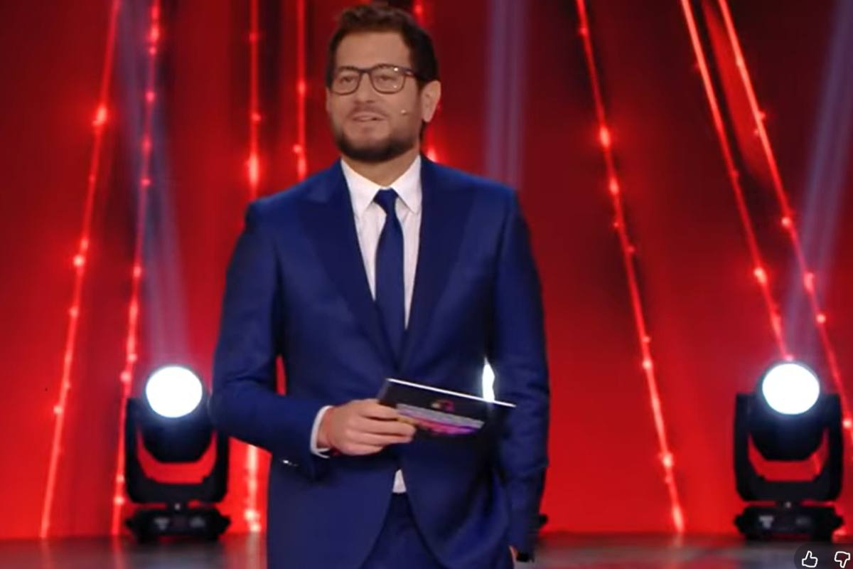Enrico papi torna con sarabanda celebrity: scopri quando in tv