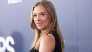 Scarlett johansson supporta woody allen nella polemica
