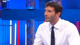 Affari tuoi Stefano De Martino si scusa e punta a recuperare la fiducia