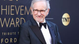 Film di fantascienza di steven spielberg: immagine misteriosa di alieno svelata