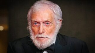 Dick Van Dyke festeggia i 100 anni: la sua storia e il segreto della felicità