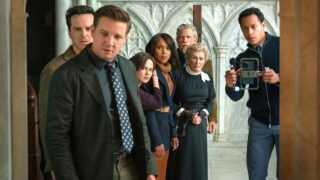 Performance di glenn close in wake up dead man premiata agli oscar