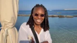 Whoopi goldberg scopri chi è eleonor price nel posto al sole