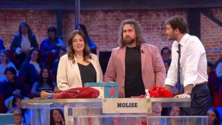 Luca e la zampogna vincono contro il dottore di affari tuoi scopri quanto hanno vinto stasera 20 gennaio 2026
