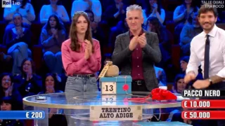 Affari tuoi quanto hanno vinto stasera 23 gennaio 2026