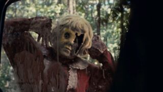 Bambola protagonista del film horror è la nuova rivale di annabelle e megan che farà tremare gli spettatori