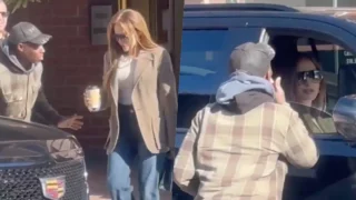 Jennifer lopez regala soldi a un senzatetto video virale