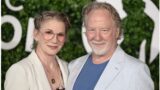 Timothy busfield rilasciato dal carcere mentre la moglie melissa gilbert lo sostiene nelle accuse di abusi sui minori