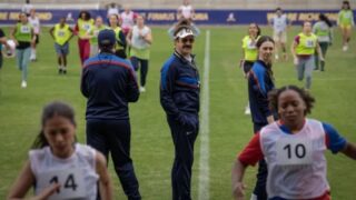 Ted lasso torna a richmond per allenare una squadra femminile: tutti i dettagli
