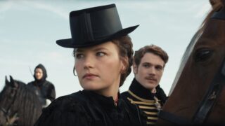 La corona netflix annuncia uscita a fine 2026 per chiudere ufficialmente la storia reale
