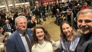Beppe convertini incontro che celebra la nostra storia