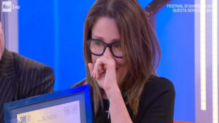 Alessia vessicchio piange in tv da caterina balivo: si sono comportati male