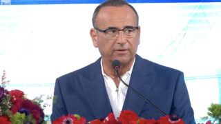 Sanremo 2026 carlo conti abbandona la conferenza stampa e spiega il motivo in diretta