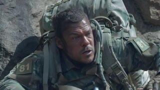 War machine alan richtson affronta una minaccia inimmaginabile nel trailer della nuova serie di azione netflix