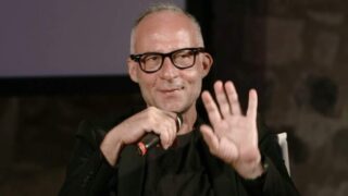 Mare fuori 6 intervista beniamino catena sul set con ragazzi giovani armonia e musicalita