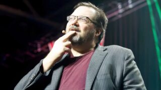 Brandon sanderson spiega perché apple tv ha vinto l’universo fantasy di oltre 25 libri in un’asta molto competitiva