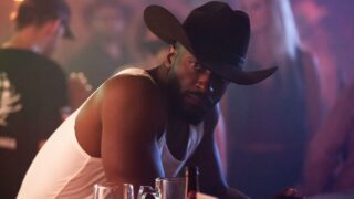 Prime video  thriller criminale in due puntate conquista il successo mondiale numero 1