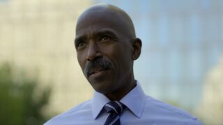 Netflix thriller giudiziario che migliora sempre di più conquista lo streaming globale