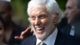 Dick van dyke a 100 anni è ancora in vita: curiosità sulla sua vita e carriera
