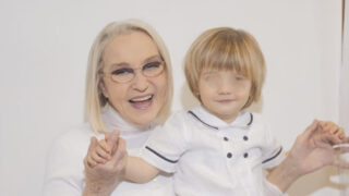 Clizia incorvaia celebra il compleanno di gabriele ricordando nonna eleonora