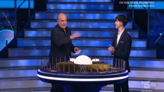 Gerry scotti annuncia cambio a mediaset: novità sulla ruota della fortuna e sui soldi vinti