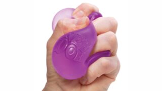 Needoh cube trend tiktok ha provocato ustioni gravi a un bambino di 9 anni