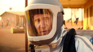 Liam neeson  thriller di fantascienza vietato ai minori debutta con punteggio rottentomatoes eccezionale