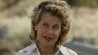 Linda hamilton nel cameo di dark winds spiegato chi ha ispirato il personaggio della stagione 4