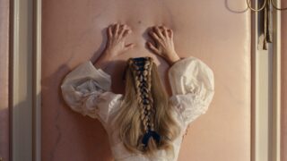 Wuthering heights adattamento controverso di emerald fennell spiegato
