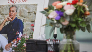 Cantante muore per malattia: il mondo della musica piange