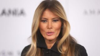 Melania trump consiglia a cheryl hines di trasferirsi a washington dc con rfk jr