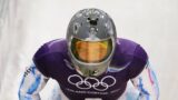 Atleta ucraino di skeleton squalificato per aver indossato casco commemorativo alle olimpiadi