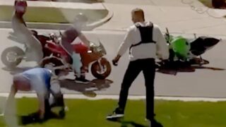 Reacher star alan ritchson accusato di aggressione al vicino davanti ai bambini: video scioccante