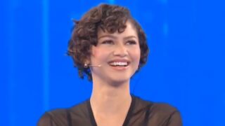 Tv europea rende tutti più belli: la prova secondo gli americani con Zendaya foto