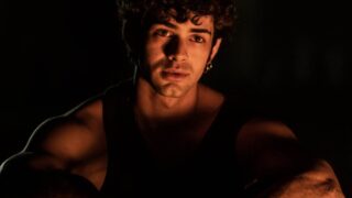 Massimiliano caiazzo assente nel finale di mare fuori
