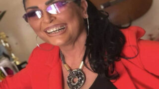 Cantante scomparsa a 64 anni: lutto nel mondo della musica