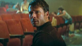 Jurassic park netflix serie in 8 episodi con glen powell: perfetta per una maratona di un weekend