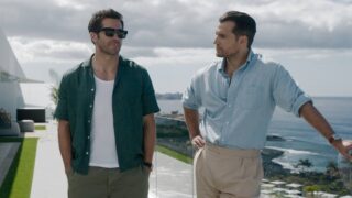 Henry cavill jake gyllenhaal eiza gonzalez protagonisti nel  thriller in the grey di guy ritchie