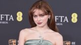 Sadie sink veste i panni di jean grey nella nuova arte mcu in vista di spider-man brand new day