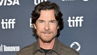 Jason bateman torna alla regia con il suo primo film in 11 anni, commedia poliziesca su netflix