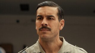 A cena con il dittatore: dal 9 aprile al cinema, cosa racconta il film