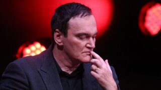 Quentin tarantino litiga con una attrice: accuse di mancanza di rispetto