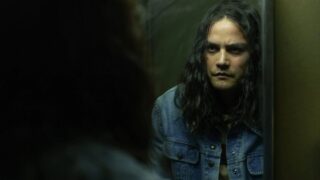 Thriller crime netflix punteggio quasi perfetto rotten tomatoes vale la pena guardarlo
