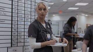 The Pitt stagione 2 episodio 12 riepilogo: cosa ha fatto dana con l’attaccante di emma
