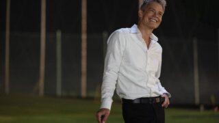 Timothy olyphant prossimi show lucky e five-star weekend