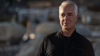 Bosch il successore di bosch su prime video aggiunge una leggenda del crimine televisivo al cast